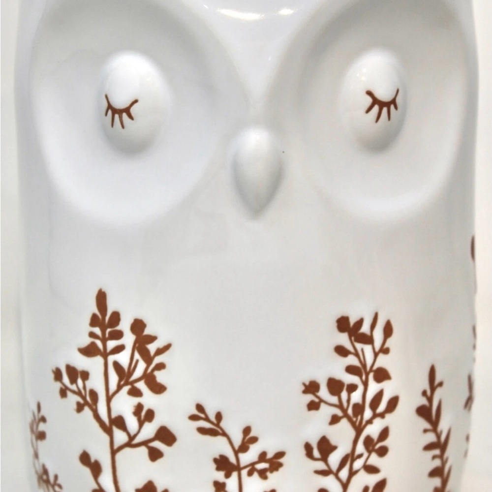 Bath & Body Works White Terracotta Owl Pedestal 3 Wick Candle Holder